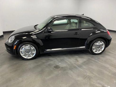 Used 2014 Volkswagen Beetle 2.5 image 3