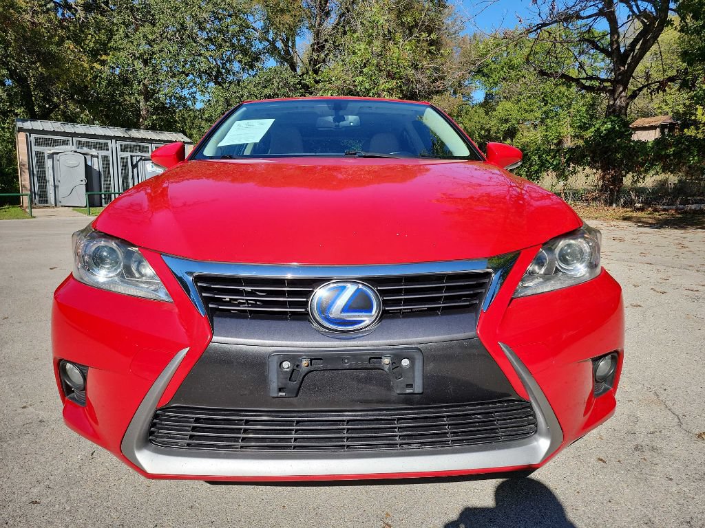 Used 2015 Lexus CT 200h w/ Seat Comfort Package FWD image 2