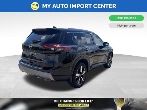 Used 2024 Nissan Rogue SL w/ SL Premium Package FWD image 7