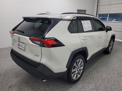 Certified 2022 Toyota RAV4 XLE Premium FWD image 4