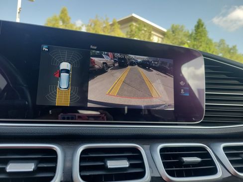 Used 2020 Mercedes-Benz GLE 350 4MATIC image 28
