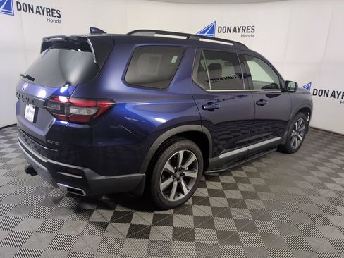 Certified 2025 Honda Pilot Elite image 9