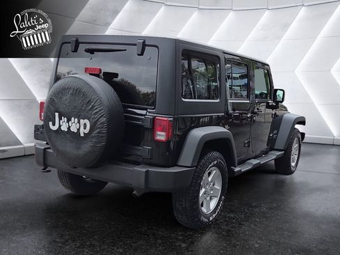 Used 2016 Jeep Wrangler Unlimited Sport w/ Quick Order Package 24S AWD/4WD image 4