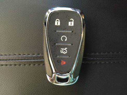 Used 2022 Chevrolet Malibu LT FWD image 32