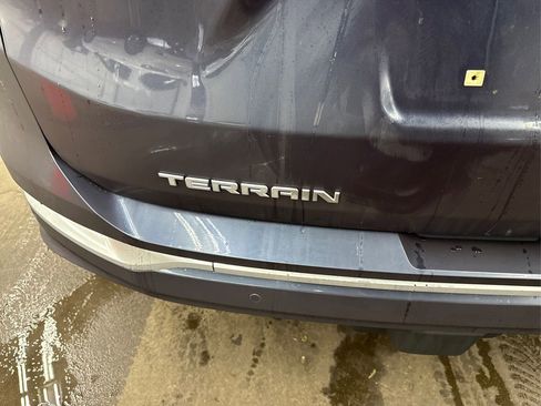 Used 2019 GMC Terrain Denali w/ Advanced Safety Package image 14