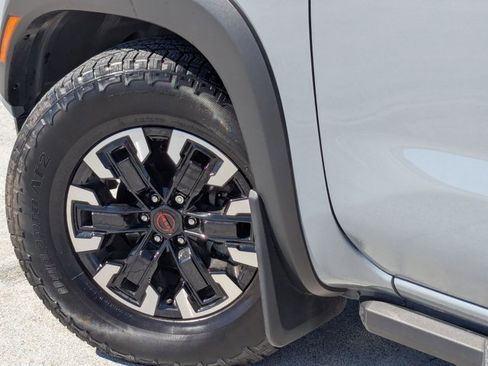Used 2023 Nissan Frontier Pro-X w/ Pro Convenience Package image 10