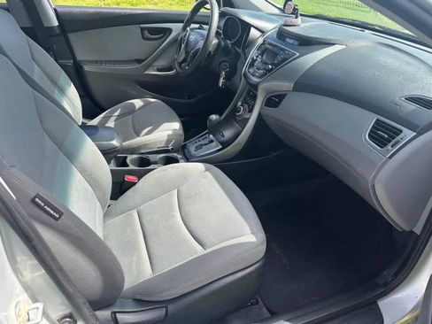 Used 2013 Hyundai Elantra GLS w/ Preferred Pkg FWD image 10