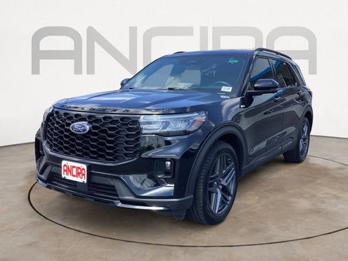 Used 2025 Ford Explorer ST-Line w/ Premium Package RWD image 9