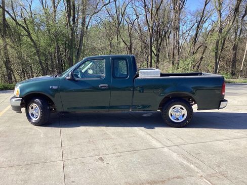 Used 2003 Ford F150 XLT RWD image 6