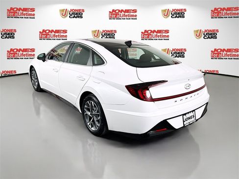 Certified 2022 Hyundai Sonata SEL w/ Convenience Package image 2