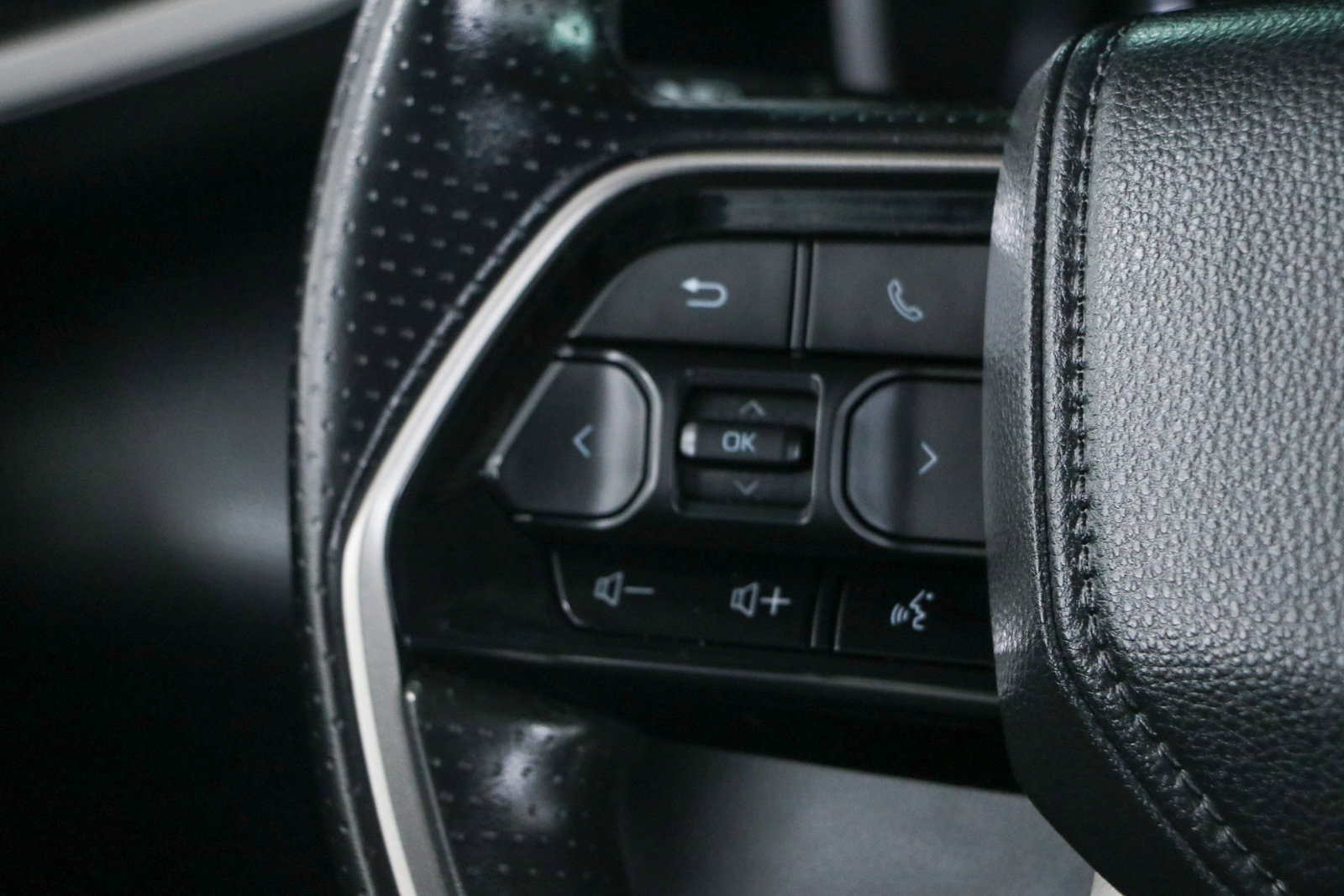 Used 2024 Toyota Tundra SR5 AWD/4WD image 13