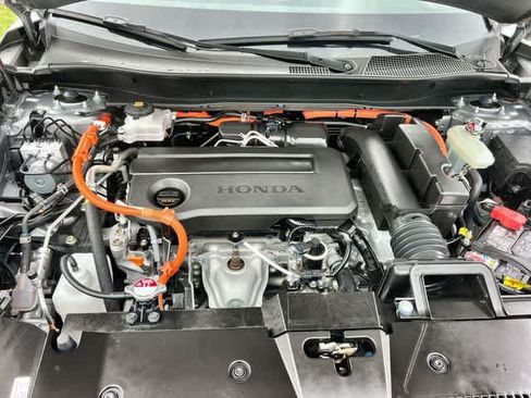 Certified 2025 Honda CR-V Sport-L image 10
