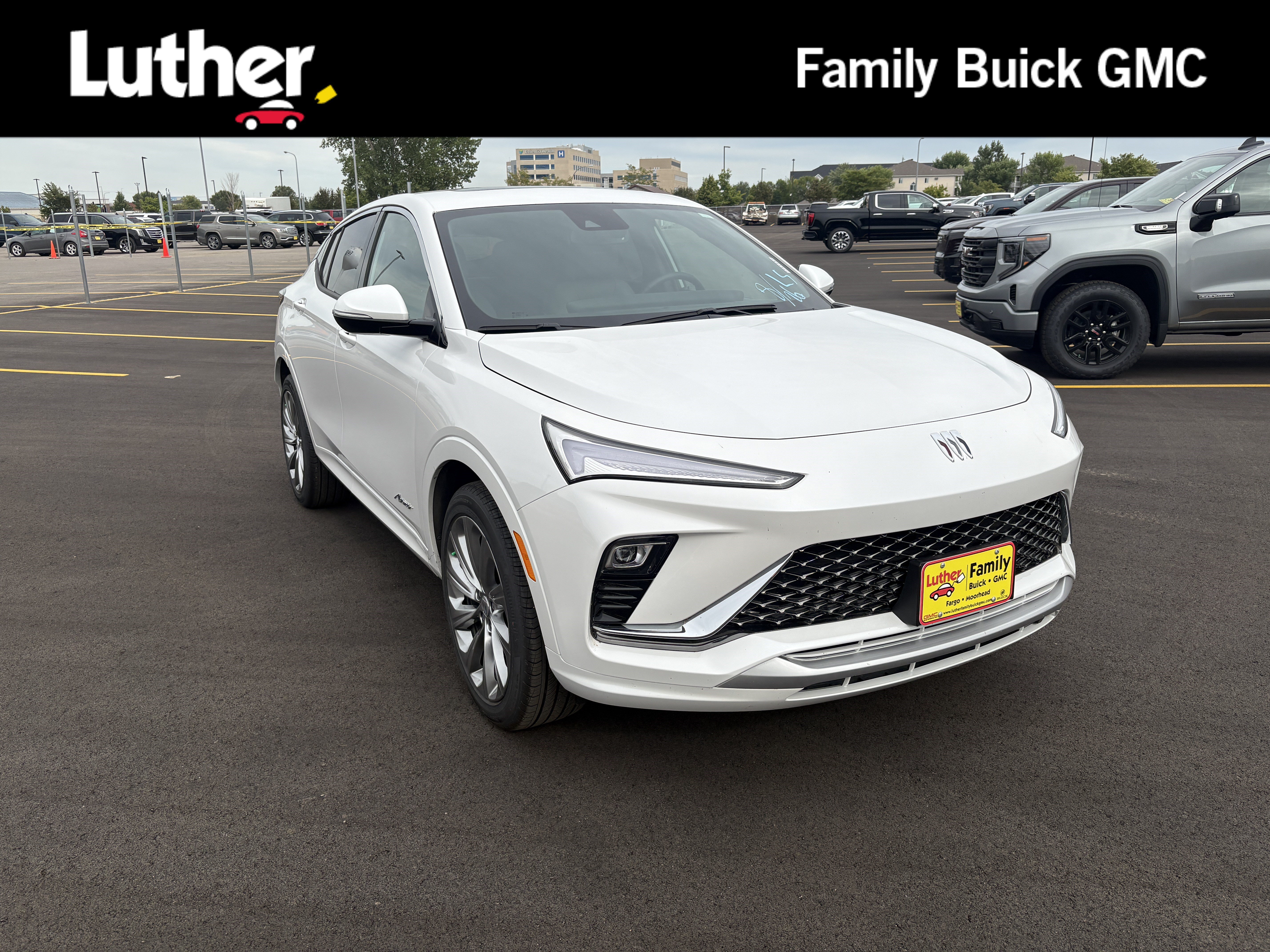 Used 2024 Buick Envista Avenir FWD image 1