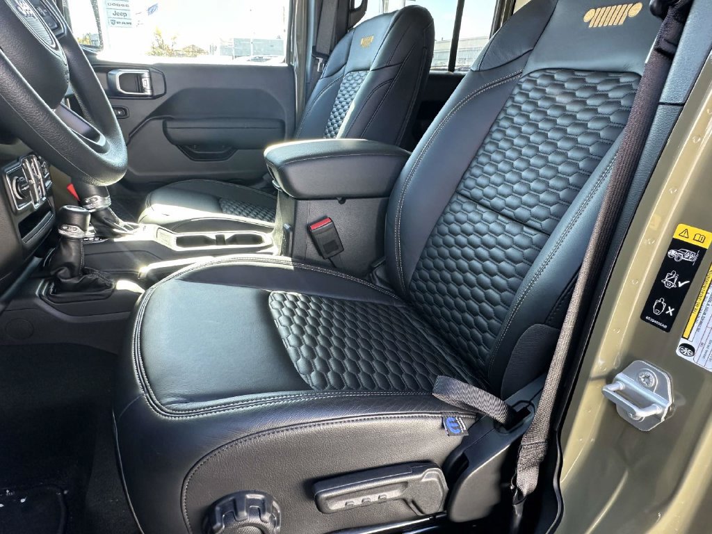 Used 2026 Jeep Wrangler Unlimited Sport AWD/4WD image 15