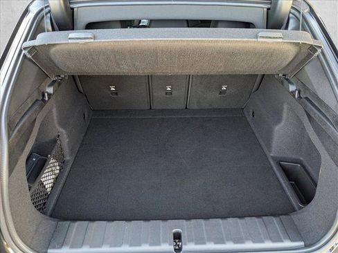 Used 2025 BMW X2 xDrive28i w/ Premium Package image 6