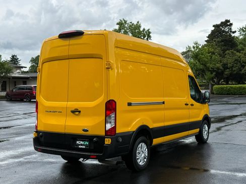 Used 2023 Ford Transit 250 148 High Roof w/ Load Area Protection Package RWD image 6
