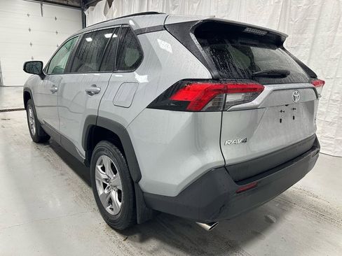 Used 2025 Toyota RAV4 XLE image 5