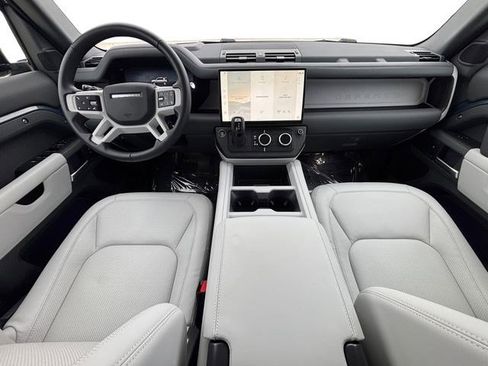 New 2026 Land Rover Defender 110 X-Dynamic SE AWD/4WD image 13
