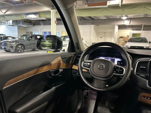 Certified 2023 Volvo XC90 B5 Plus w/ Protection Package AWD/4WD image 24