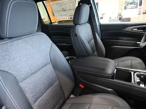 New 2026 Chevrolet Traverse LT w/ LPO, Floor Liner Package FWD image 8