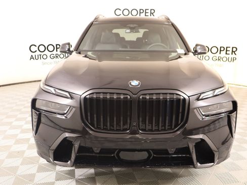 New 2026 BMW X7 xDrive40i w/ M Sport Package AWD/4WD image 9