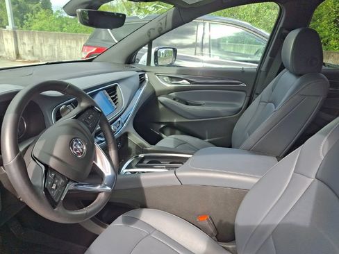 Used 2024 Buick Enclave Premium w/ Experience Buick Package AWD/4WD image 9