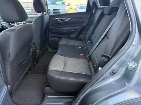 Used 2020 Nissan Rogue SV w/ Premium Package FWD image 21