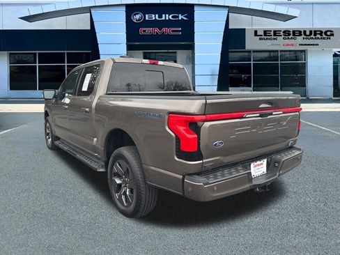 Used 2022 Ford F150 Lightning Lariat image 5