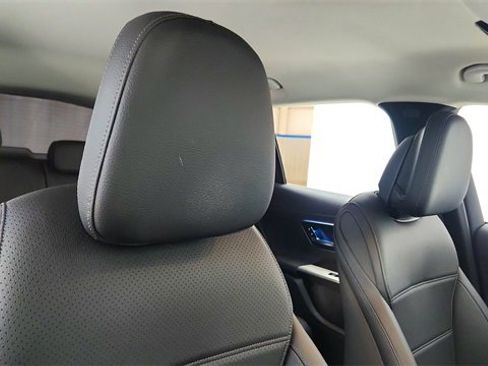 Used 2025 Mercedes-Benz GLC 350e GLC 350e image 22