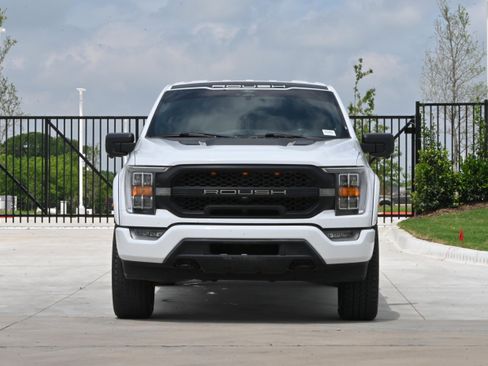 Used 2022 Ford F150 XLT w/ Equipment Group 302A High AWD/4WD image 3