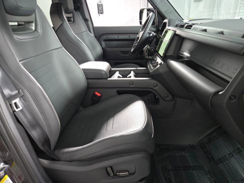 New 2026 Land Rover Defender 110 OCTA AWD/4WD image 3