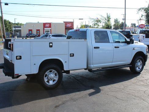 Used 2024 RAM 2500 Tradesman w/ Snow Chief Group AWD/4WD image 7