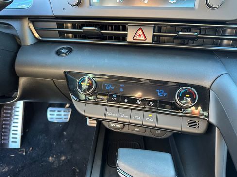 New 2025 Hyundai Elantra Sport image 29