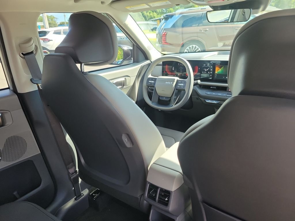 New 2027 Kia Seltos EX FWD image 13