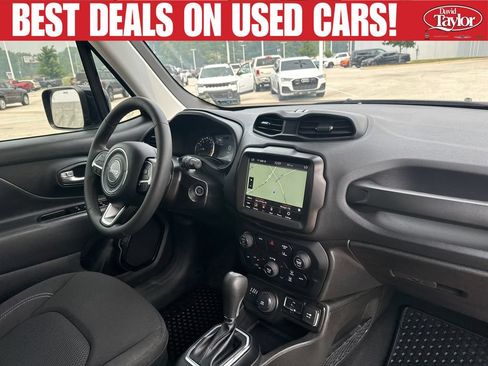 Used 2023 Jeep Renegade Altitude AWD/4WD image 25