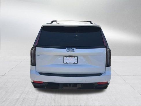 Used 2021 Cadillac Escalade Sport w/ Driver Assist Tech Package AWD/4WD image 7