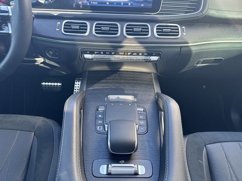Used 2025 Mercedes-Benz GLE 63 AMG S image 17