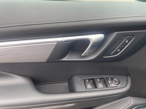 Used 2025 Buick Enclave Preferred FWD image 14