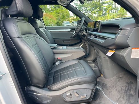 New 2026 Kia EV9 Land w/ Nightfall Edition Package image 14