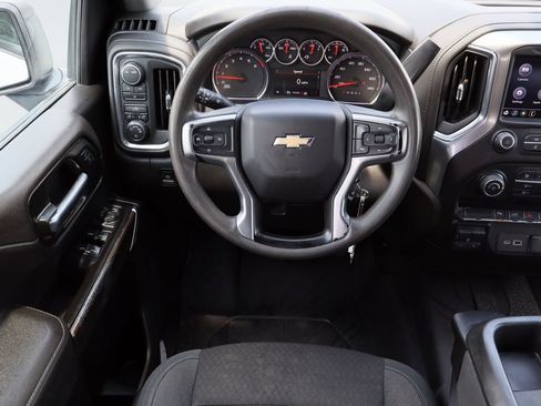 Used 2022 Chevrolet Silverado 2500 LT AWD/4WD image 23