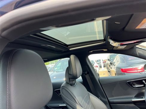 Used 2024 Mercedes-Benz C 300 4MATIC Sedan image 17