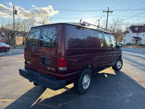 Used 2010 Ford E-250 and Econoline 250 image 3