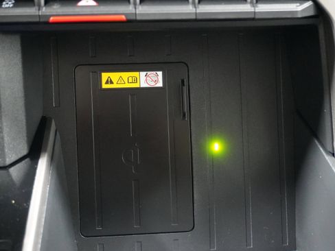 Used 2024 Toyota Tundra Limited image 18