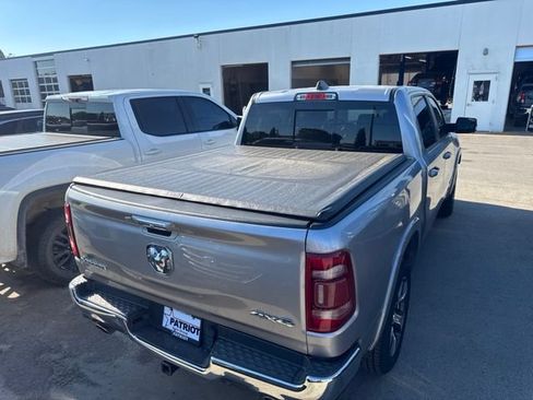 Used 2019 RAM 1500 Laramie AWD/4WD image 19