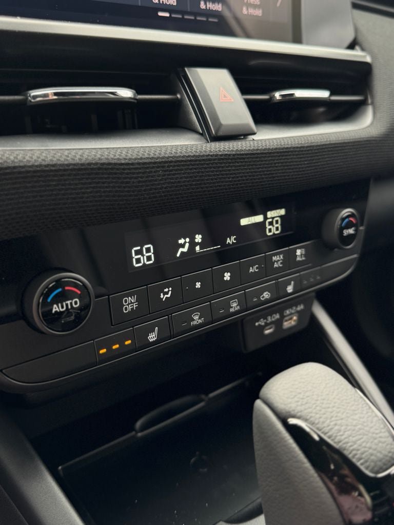 New 2026 Subaru Outback Limited AWD/4WD image 23
