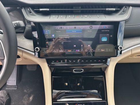 New 2026 Jeep Grand Cherokee L Limited AWD/4WD image 22