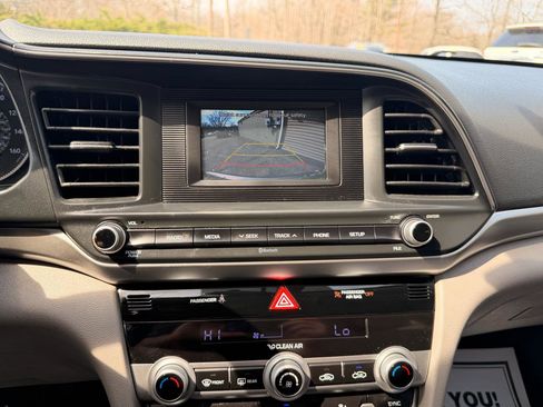 Used 2020 Hyundai Elantra SE w/ Convenience Package (C2) image 34