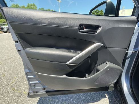 Used 2024 Toyota Corolla Cross AWD Hybrid image 21