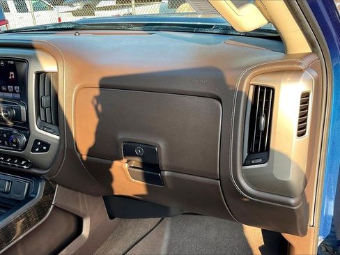 Used 2016 GMC Sierra 3500 Denali w/ Duramax Plus Package image 14