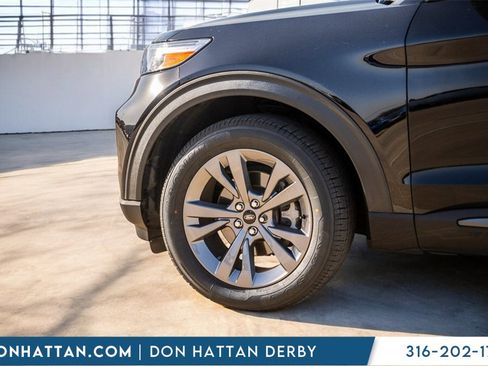 Used 2023 Ford Explorer XLT w/ Equipment Group 202A image 39
